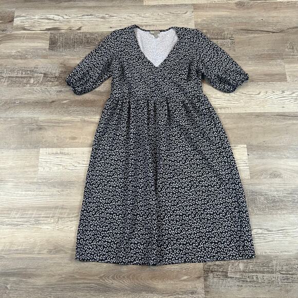 ASOS Floral Midi Dress Black White V-Neck Puff Sleeve Soft Grunge Size 8 - Picture 1 of 8